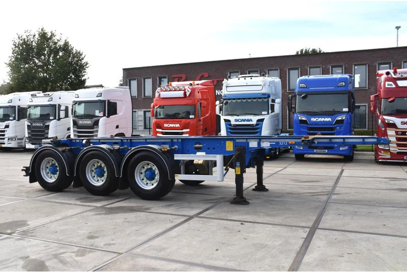 Полуприцеп-контейнеровоз/ Сменный кузов LAG O-3-CC - 20FT SWAP - ADR FL - ALCOA - BPW AXLES - DISC BRAKES - EMPTY WEIGHT 3080 KG!!: фото 1