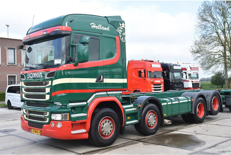 Scania R520 HL V8 8x2 - EURO 6 - MANUAL - RETARDER - WHEELBASE: 510 cm - 10 TONS FRONT AXLE - XENON - - Грузовик-контейнеровоз/ Сменный кузов: фото 1 Scania R520 HL V8 8x2 - EURO 6 - MANUAL - RETARDER - WHEELBASE: 510 cm - 10 TONS FRONT AXLE - XENON - - Грузовик-контейнеровоз/ Сменный кузов: фото 1