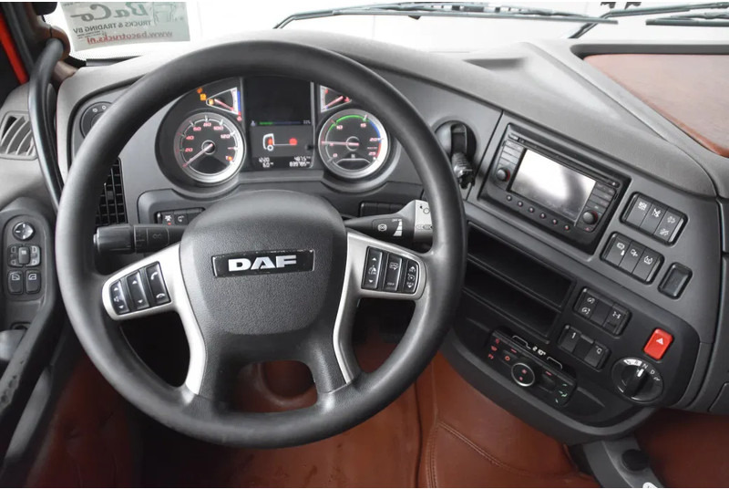 Тягач DAF XF 480 SSC 4x2 - NEW TACHO - 839 TKM - PARK. AIRCO - NAVI - SPECIAL INTERIOR - 2 x FUEL TANKS - ALCOA'S - TOP CONDITION -: фото 6