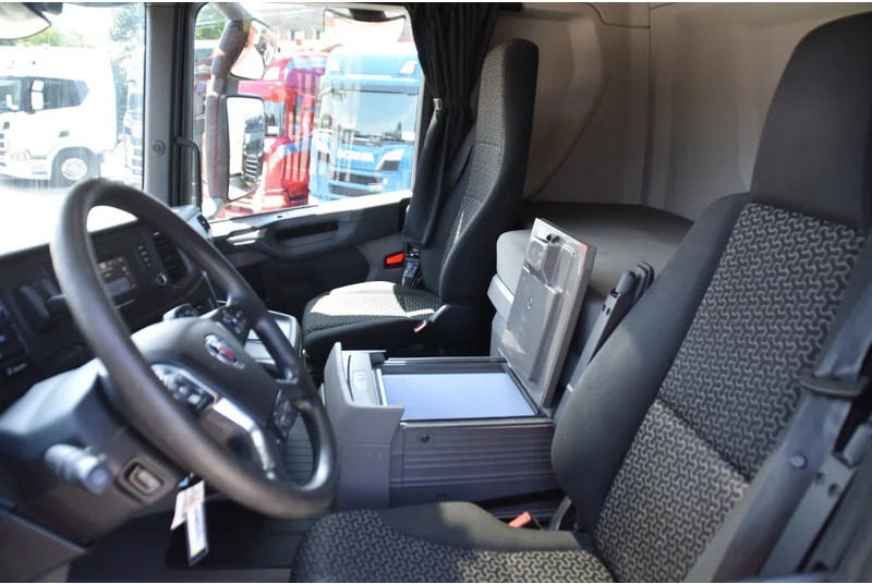 Scania R410 NGS 4x2NB XT - HYDRAULIC SYSTEM - FULL AIR - RETARDER - 560 TKM - ACC - PTO - MORE UNITS AVAILABLE - - Тягач: фото 5 Scania R410 NGS 4x2NB XT - HYDRAULIC SYSTEM - FULL AIR - RETARDER - 560 TKM - ACC - PTO - MORE UNITS AVAILABLE - - Тягач: фото 5