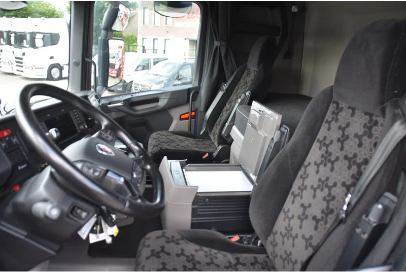 Scania R530 V8 NGS 4x2 - ADR FL - RETARDER - 253 TKM - ACC - NAVI - PTO - DIFF. LOCK - EXCELLENT CONDITION - - Тягач: фото 5 Scania R530 V8 NGS 4x2 - ADR FL - RETARDER - 253 TKM - ACC - NAVI - PTO - DIFF. LOCK - EXCELLENT CONDITION - - Тягач: фото 5