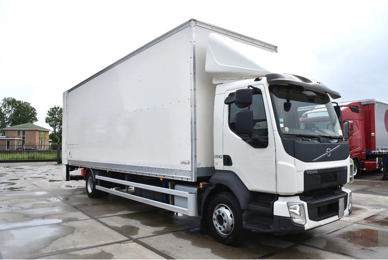Volvo FL 280 4x2 + BOX - 294 TKM - AIRCO - DOUBLE CARGOFLOOR - ELEVATOR - REMOTE CONTROL - CAMERA - - Грузовик с закрытым кузовом: фото 4 Volvo FL 280 4x2 + BOX - 294 TKM - AIRCO - DOUBLE CARGOFLOOR - ELEVATOR - REMOTE CONTROL - CAMERA - - Грузовик с закрытым кузовом: фото 4
