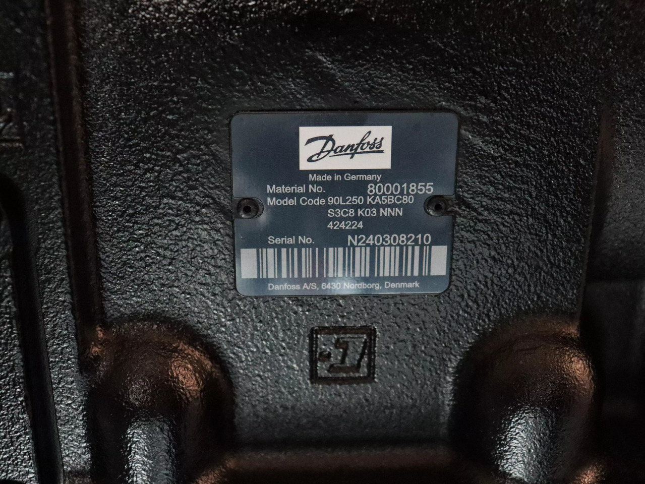 DANFOSS / SAUER 90L250 KA5BC80 S3C8 K03 NNN 424224 - Гидравлический насос для Строительной техники: фото 4 DANFOSS / SAUER 90L250 KA5BC80 S3C8 K03 NNN 424224 - Гидравлический насос для Строительной техники: фото 4