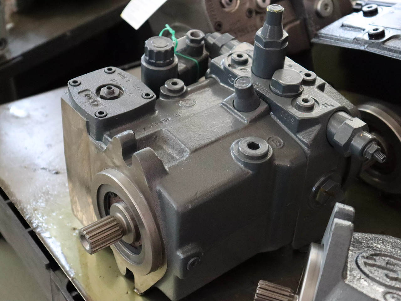 REXROTH A10VG45DA1D2/10R-NSC10F015SH - Гидравлический насос для Погрузочно-разгрузочной техники: фото 2 REXROTH A10VG45DA1D2/10R-NSC10F015SH - Гидравлический насос для Погрузочно-разгрузочной техники: фото 2