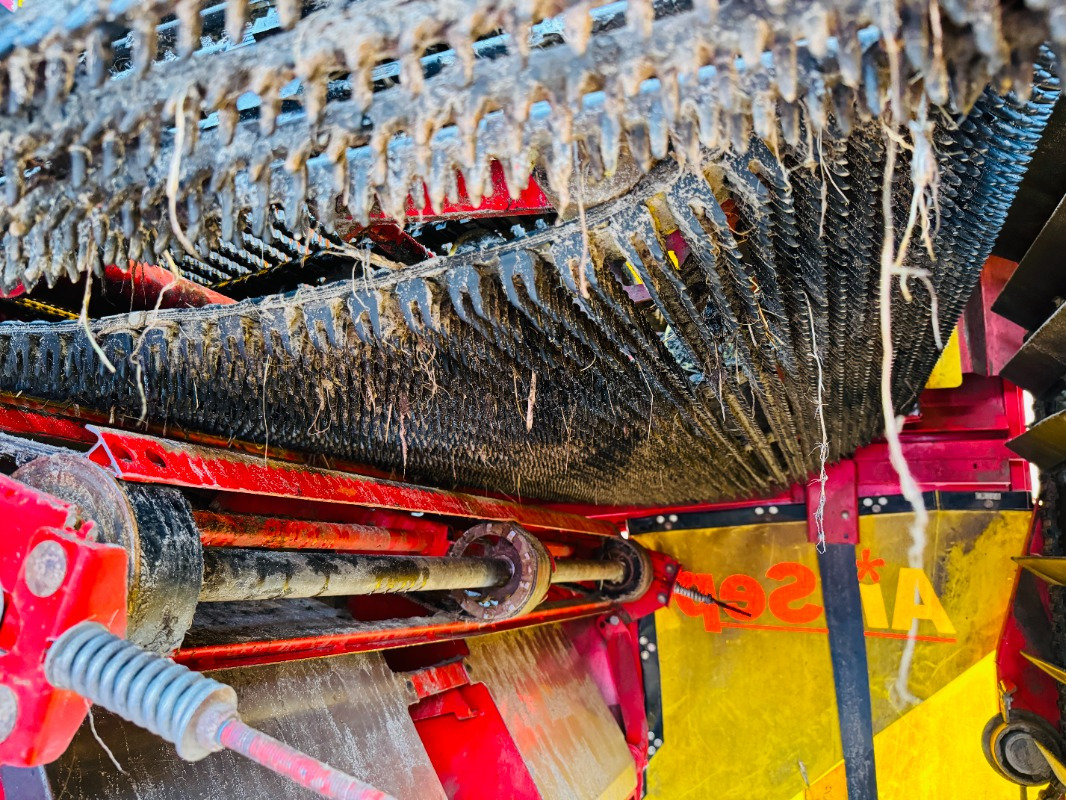 Картофелеуборочный комбайн Grimme EVO 290 AirSep: фото 9 Картофелеуборочный комбайн Grimme EVO 290 AirSep: фото 9