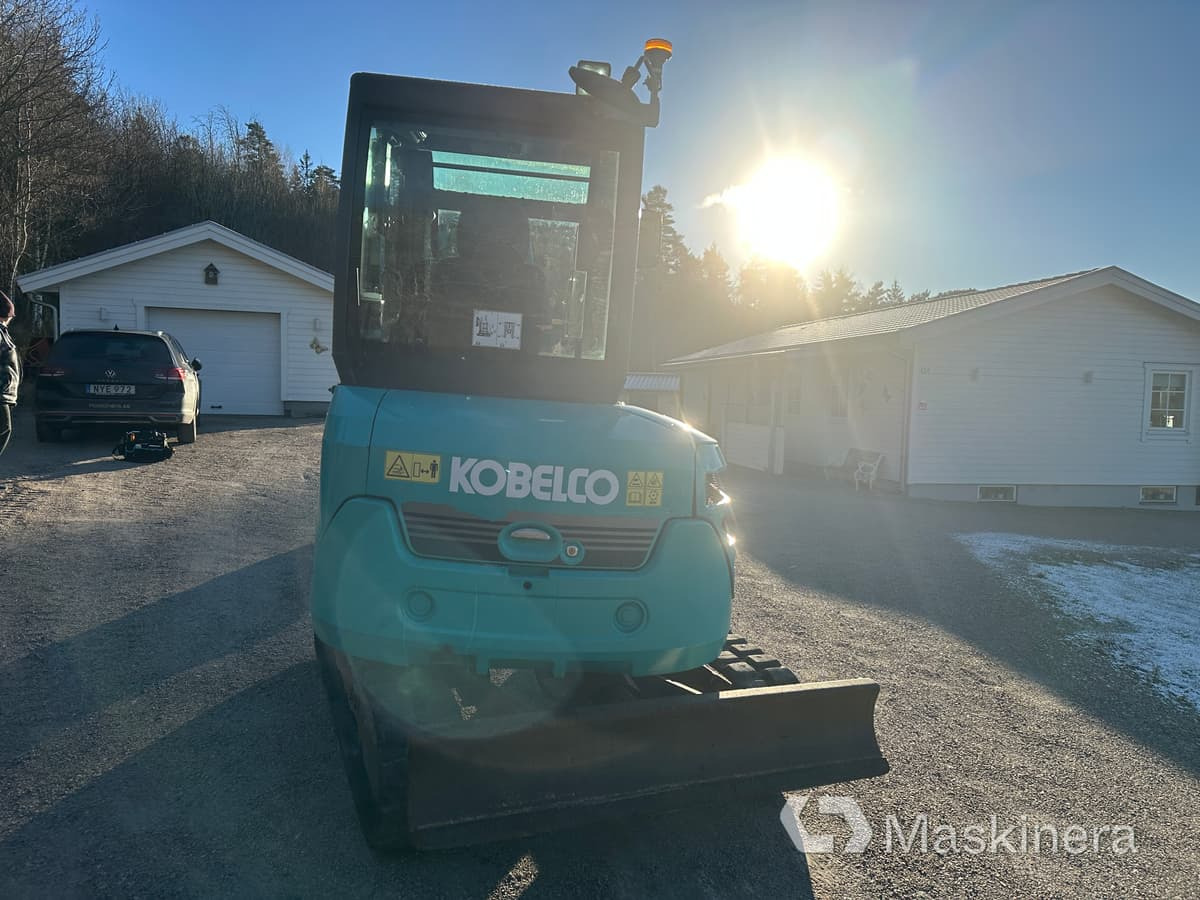 Grävmaskin Kobelco SK26 - Гусеничный экскаватор: фото 4 Grävmaskin Kobelco SK26 - Гусеничный экскаватор: фото 4
