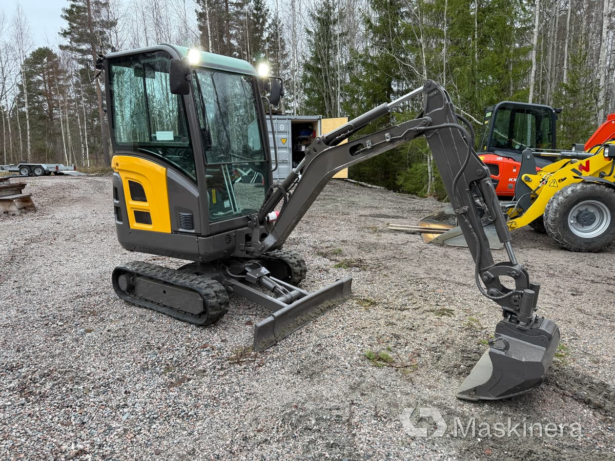 Grävmaskin Volvo EC18C med redskap - Гусеничный экскаватор: фото 3 Grävmaskin Volvo EC18C med redskap - Гусеничный экскаватор: фото 3