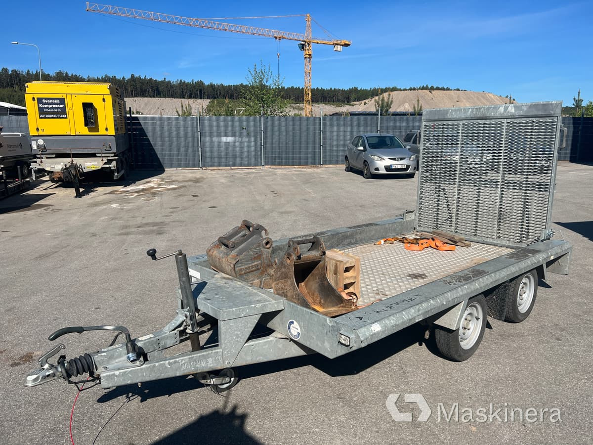 Гусеничный экскаватор Grävmaskin Volvo EC18D med maskintrailer och redskap: фото 46