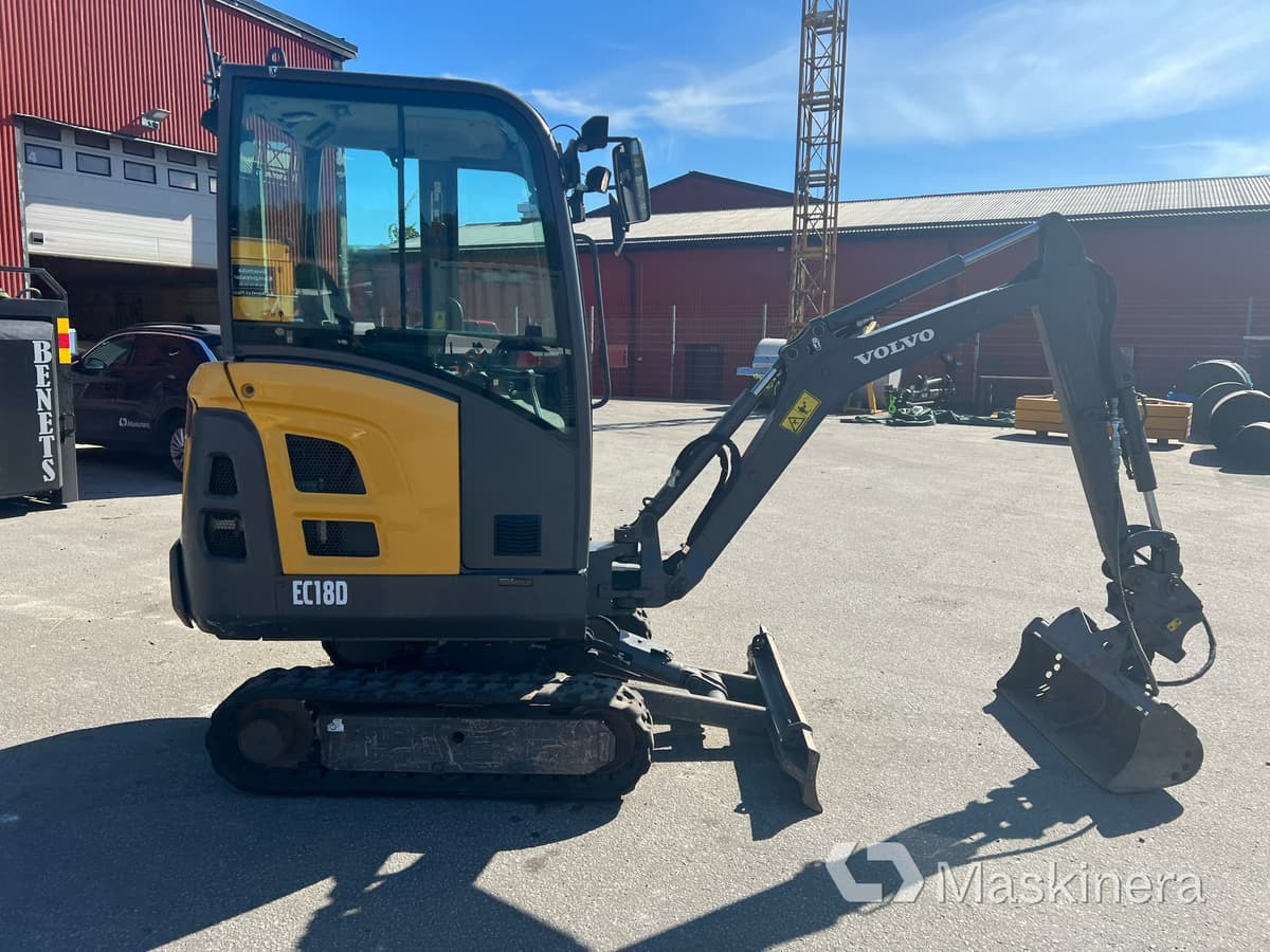 Grävmaskin Volvo EC18D med maskintrailer och redskap - Гусеничный экскаватор: фото 5 Grävmaskin Volvo EC18D med maskintrailer och redskap - Гусеничный экскаватор: фото 5