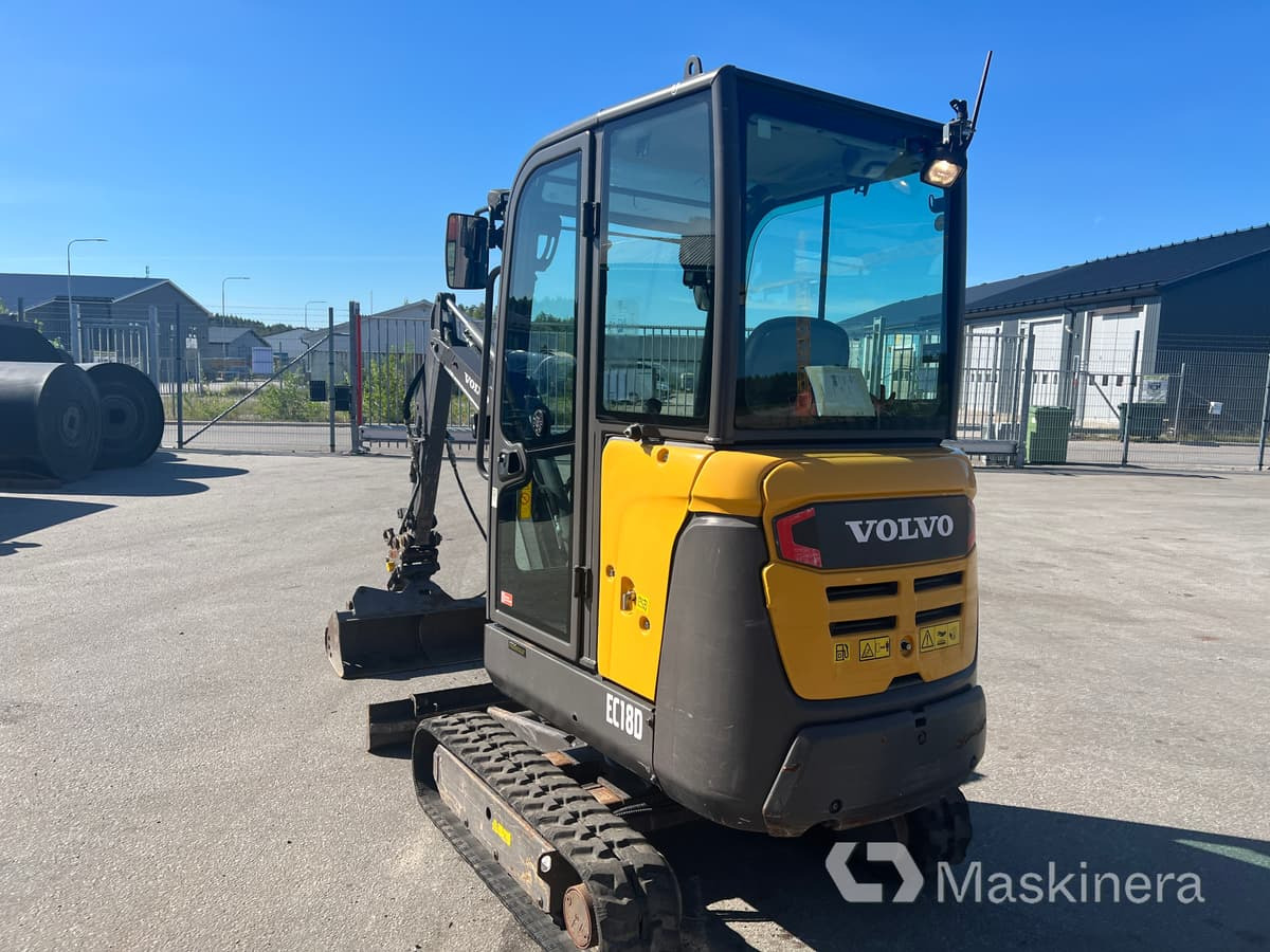Гусеничный экскаватор Grävmaskin Volvo EC18D med maskintrailer och redskap: фото 7