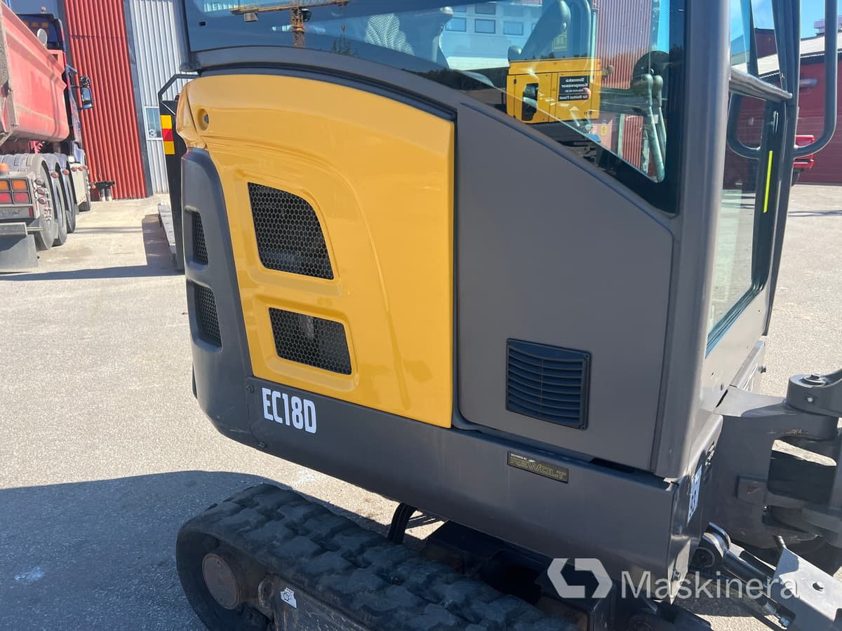 Гусеничный экскаватор Grävmaskin Volvo EC18D med maskintrailer och redskap: фото 23