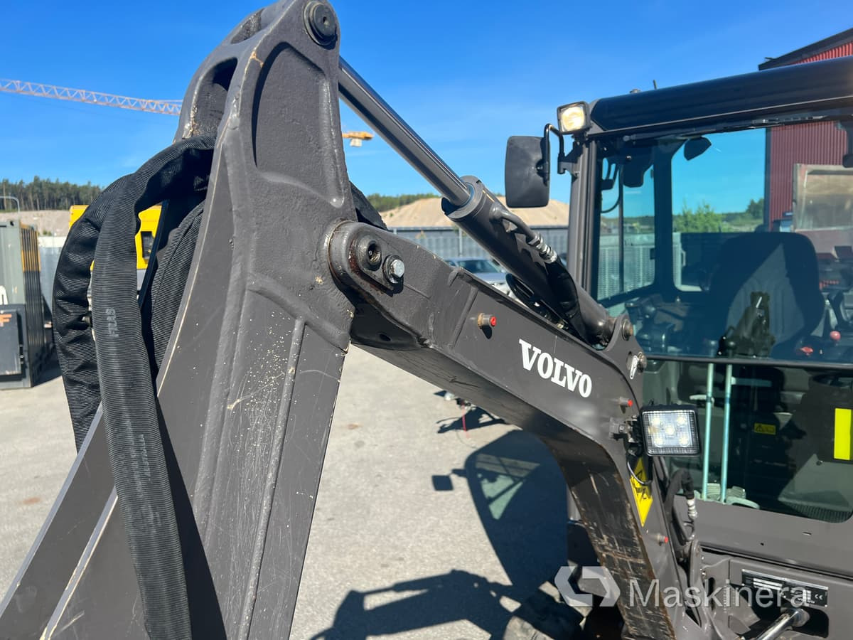 Гусеничный экскаватор Grävmaskin Volvo EC18D med maskintrailer och redskap: фото 20