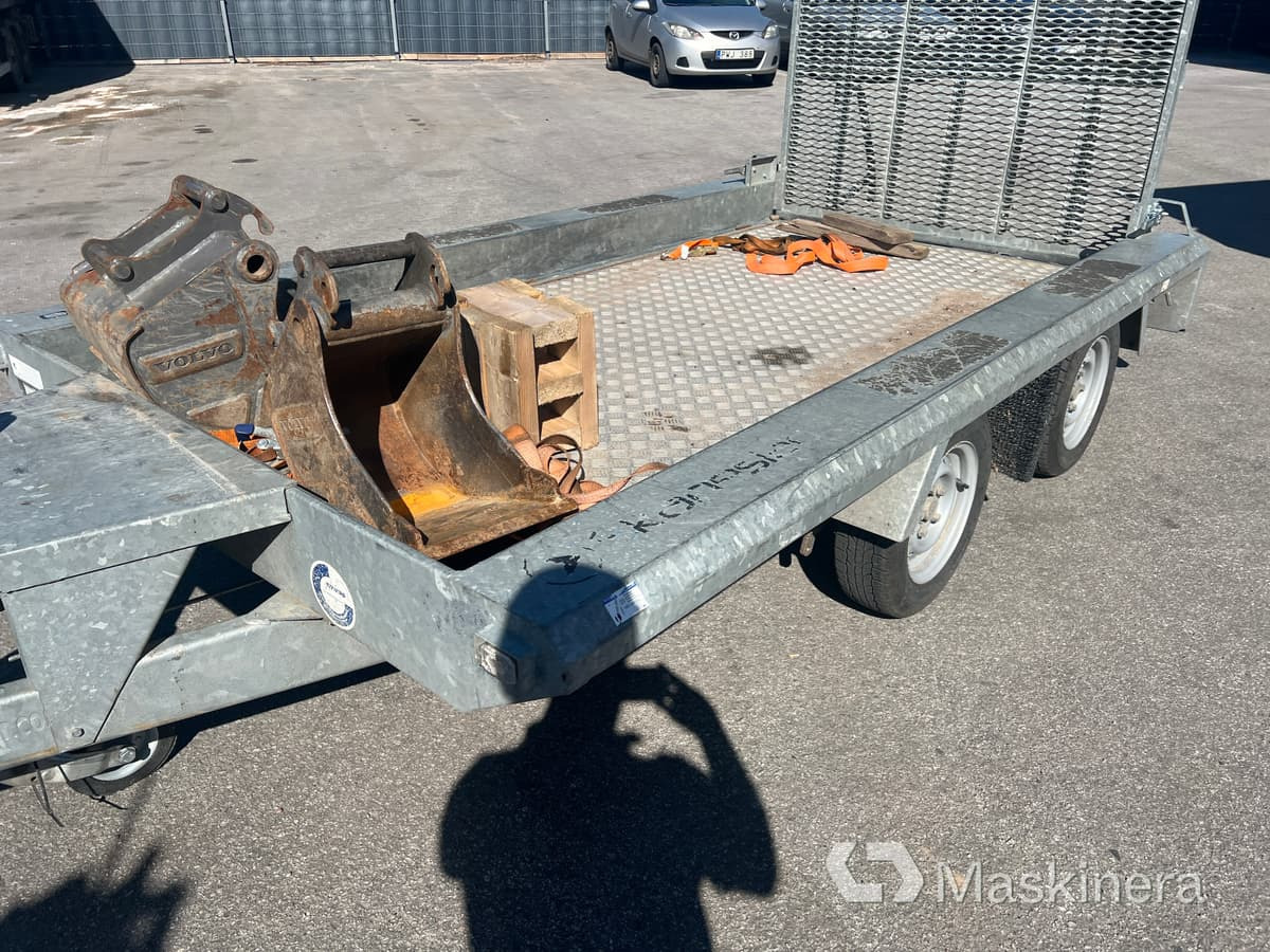 Гусеничный экскаватор Grävmaskin Volvo EC18D med maskintrailer och redskap: фото 50