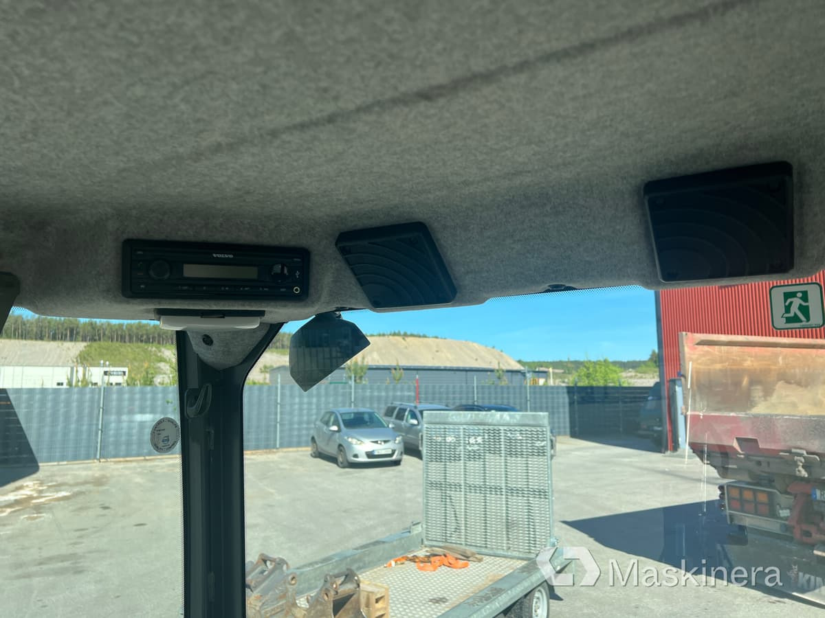 Гусеничный экскаватор Grävmaskin Volvo EC18D med maskintrailer och redskap: фото 42