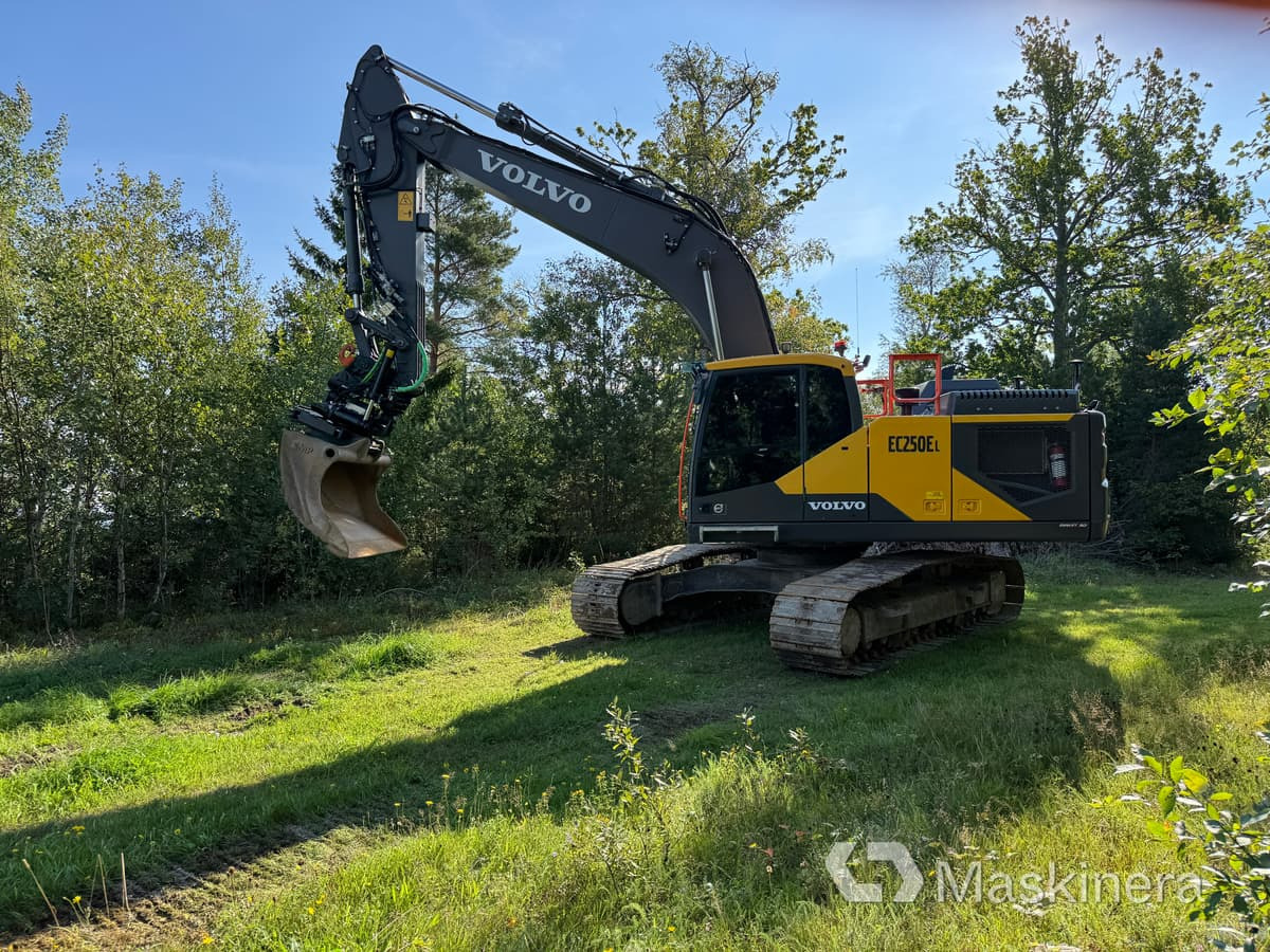 Grävmaskin Volvo EC250EL - Гусеничный экскаватор: фото 2 Grävmaskin Volvo EC250EL - Гусеничный экскаватор: фото 2