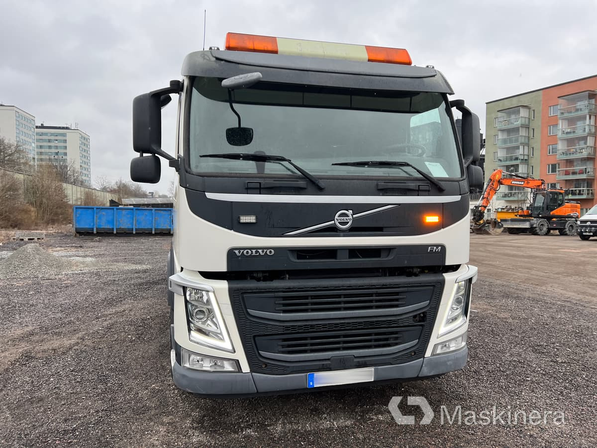 Kranväxlare Volvo FM 450 6x2 - Автоманипулятор: фото 2 Kranväxlare Volvo FM 450 6x2 - Автоманипулятор: фото 2