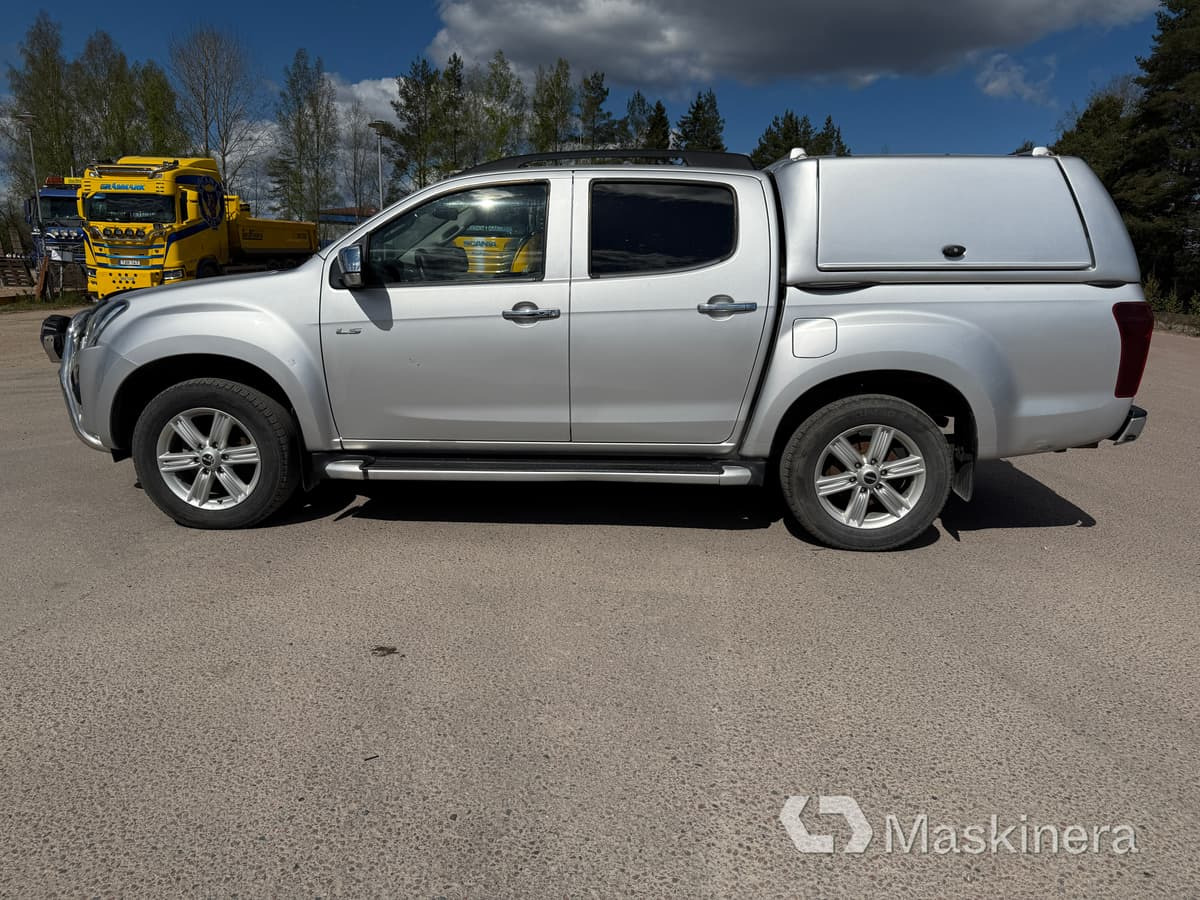 Pickup Isuzu D-max Craftsman 4X4 - Легковой фургон: фото 2 Pickup Isuzu D-max Craftsman 4X4 - Легковой фургон: фото 2