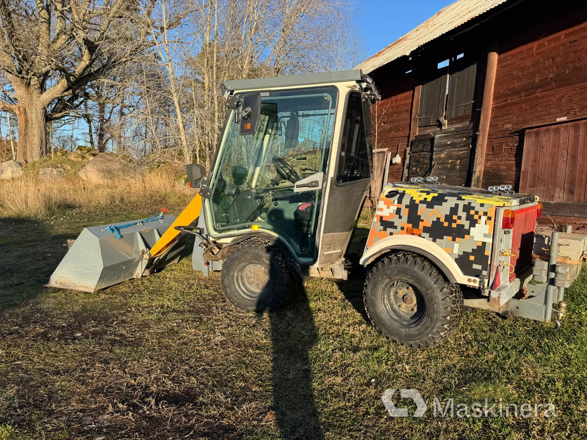 Компактный фронтальный погрузчик Redskapsbärare Belos Trans Pro: фото 8