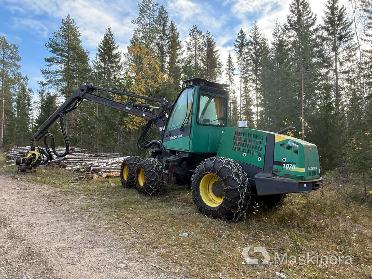 Skördare Timberjack 1070 - Харвестер: фото 4 Skördare Timberjack 1070 - Харвестер: фото 4