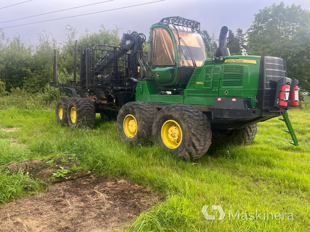 Skotare John Deere 1910G - Форвардер: фото 2 Skotare John Deere 1910G - Форвардер: фото 2