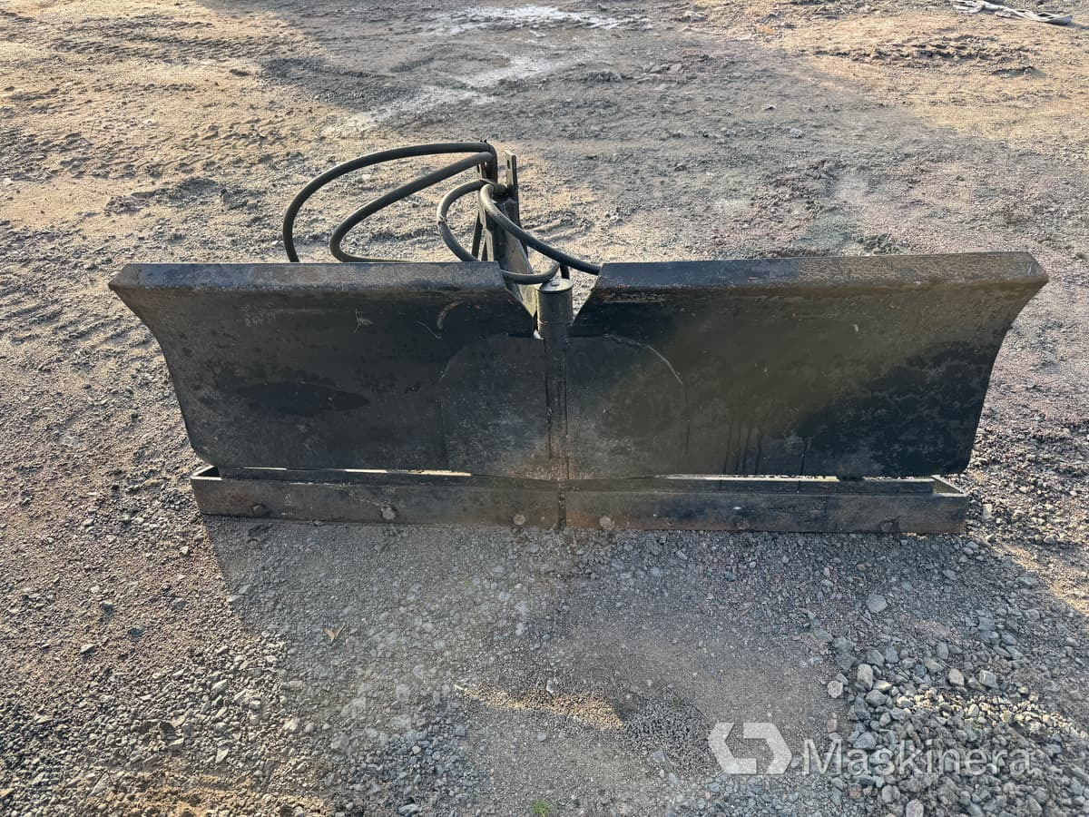 Vikplog / Snöblad 3-punktsfäste - Отвал для снега: фото 2 Vikplog / Snöblad 3-punktsfäste - Отвал для снега: фото 2