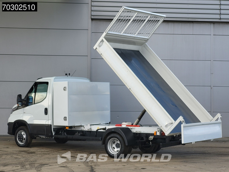 Iveco Daily 35C14 Automaat Kipper met Kist Dubbellucht 3,5t Trekhaak Airco Cruise Euro6 Tipper Benne Kieper Airco Trekhaak Cruise control - Малотоннажный самосвал: фото 2 Iveco Daily 35C14 Automaat Kipper met Kist Dubbellucht 3,5t Trekhaak Airco Cruise Euro6 Tipper Benne Kieper Airco Trekhaak Cruise control - Малотоннажный самосвал: фото 2