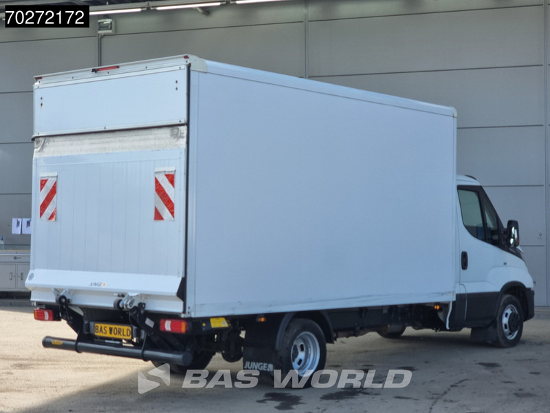 Iveco Daily 35C16 Automaat Laadklep Bakwagen Airco Camera Dubbellucht Meubelbak Koffer 17m3 Airco - Фургон с закрытым кузовом: фото 5 Iveco Daily 35C16 Automaat Laadklep Bakwagen Airco Camera Dubbellucht Meubelbak Koffer 17m3 Airco - Фургон с закрытым кузовом: фото 5