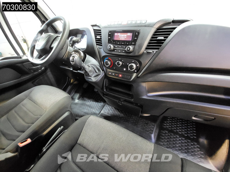 Фургон с закрытым кузовом Iveco Daily 35C16 Laadklep Dubbellucht Bakwagen 160PK 3,5t Trekgewicht Airco Euro6 Meubelbak Koffer Airco: фото 9 Фургон с закрытым кузовом Iveco Daily 35C16 Laadklep Dubbellucht Bakwagen 160PK 3,5t Trekgewicht Airco Euro6 Meubelbak Koffer Airco: фото 9