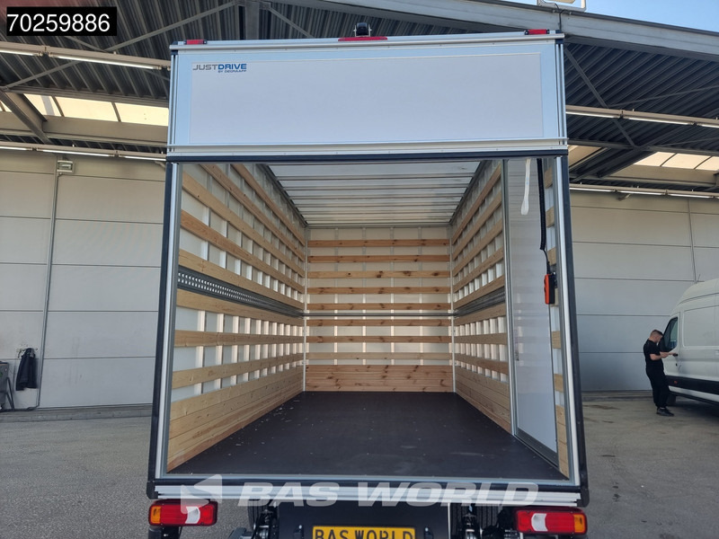 Iveco Daily 35C18 3.0L Automaat Luchtvering Zijdeur Laadklep Bakwagen Navi LED Koffer Gesloten laadbak Bakwagen 21m3 Airco Cruise control - Фургон с закрытым кузовом: фото 5 Iveco Daily 35C18 3.0L Automaat Luchtvering Zijdeur Laadklep Bakwagen Navi LED Koffer Gesloten laadbak Bakwagen 21m3 Airco Cruise control - Фургон с закрытым кузовом: фото 5
