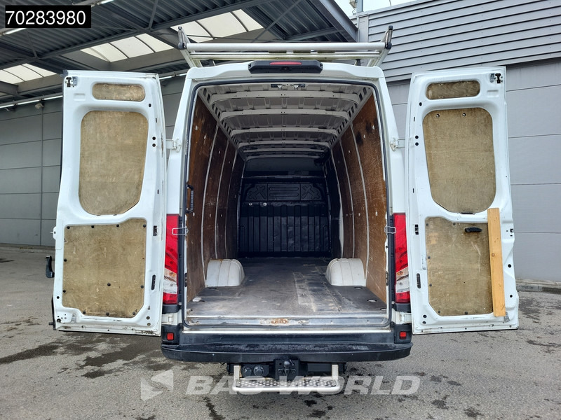 Iveco Daily 35C18 Automaat Dubbellucht L3H2 3,5t Trekhaak Airco Camera Imperiaal Euro6 L4H2 16m3 Airco Trekhaak Cruise control - Цельнометаллический фургон: фото 3 Iveco Daily 35C18 Automaat Dubbellucht L3H2 3,5t Trekhaak Airco Camera Imperiaal Euro6 L4H2 16m3 Airco Trekhaak Cruise control - Цельнометаллический фургон: фото 3