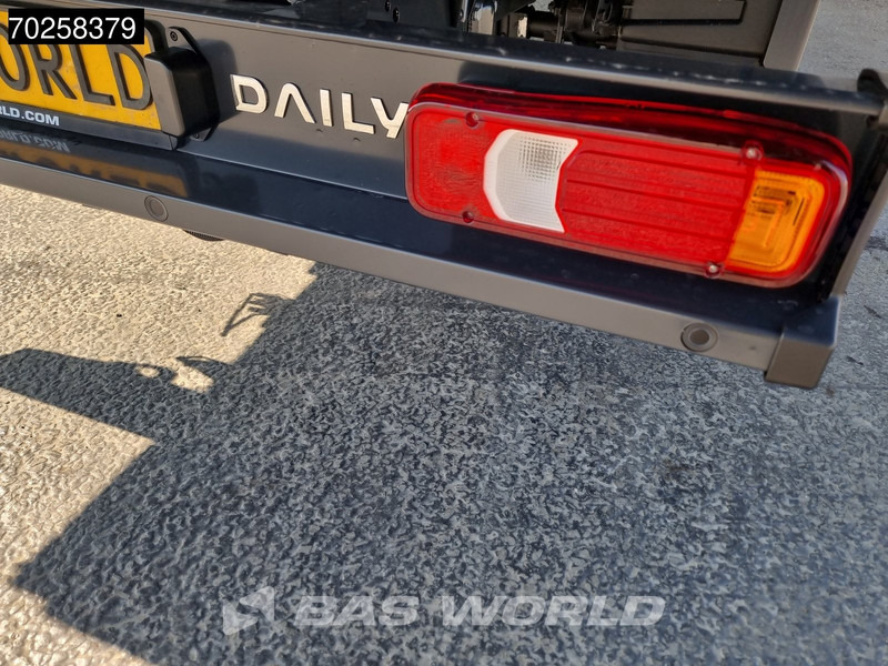 Iveco Daily 35C21 3.0L Black Edition Automaat 210PK 2025-Model Open laadbak Dubbellucht CarPlay ACC LED 3,5T Trekvermogen Euro6 Pritsche Pic - Малотоннажный бортовой грузовик: фото 2 Iveco Daily 35C21 3.0L Black Edition Automaat 210PK 2025-Model Open laadbak Dubbellucht CarPlay ACC LED 3,5T Trekvermogen Euro6 Pritsche Pic - Малотоннажный бортовой грузовик: фото 2