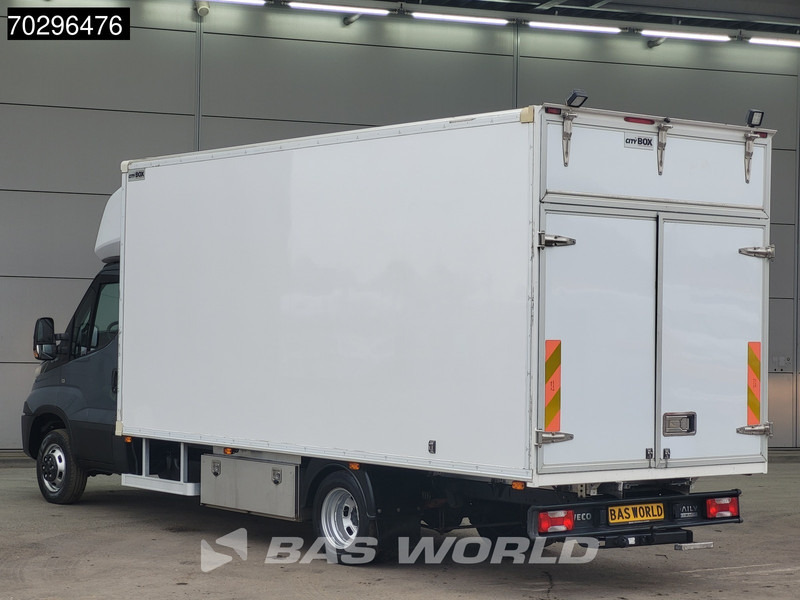 Iveco Daily 50C18 3.0L Automaat 3,5t Trekhaak Bakwagen Zijdeur Achterdeuren 180PK 5tons Navi Standkachel Euro6 Meubelbak Koffer Trekhaak - Фургон с закрытым кузовом: фото 2 Iveco Daily 50C18 3.0L Automaat 3,5t Trekhaak Bakwagen Zijdeur Achterdeuren 180PK 5tons Navi Standkachel Euro6 Meubelbak Koffer Trekhaak - Фургон с закрытым кузовом: фото 2