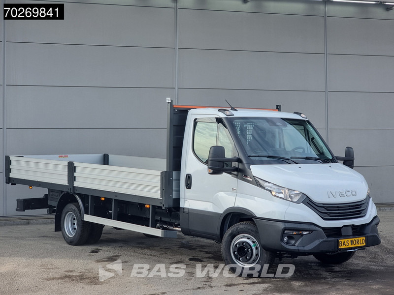 Iveco Daily 70C18 3.0L Automaat 525cm Open laadbak Trekhaak ACC Navi Airco Pickup Pritsche Airco Trekhaak - Малотоннажный бортовой грузовик: фото 3 Iveco Daily 70C18 3.0L Automaat 525cm Open laadbak Trekhaak ACC Navi Airco Pickup Pritsche Airco Trekhaak - Малотоннажный бортовой грузовик: фото 3