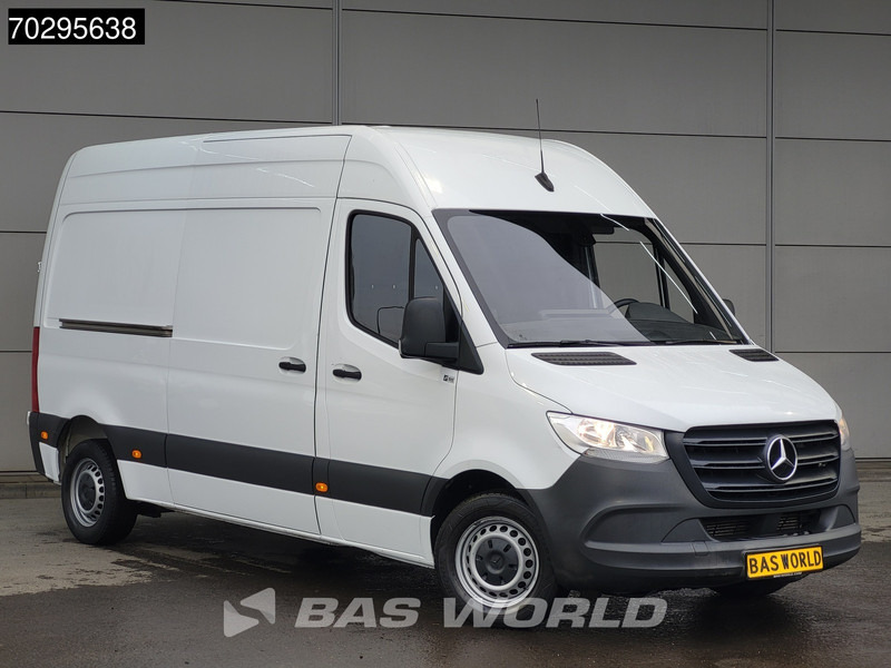 Mercedes-Benz Sprinter 311 CDI L2H2 Airco Cruise MBUX CarPlay Euro6 L2 12m3 Airco Cruise control - Легковой фургон: фото 3 Mercedes-Benz Sprinter 311 CDI L2H2 Airco Cruise MBUX CarPlay Euro6 L2 12m3 Airco Cruise control - Легковой фургон: фото 3