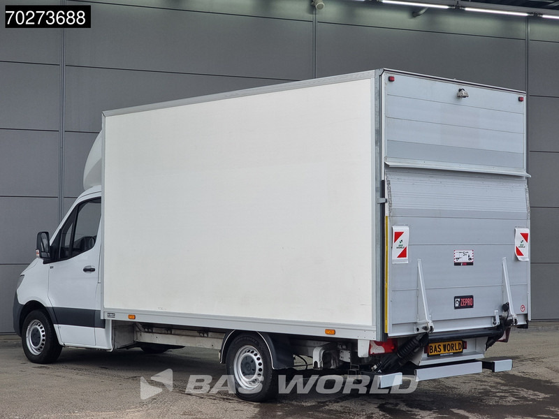 Mercedes-Benz Sprinter 314 CDI Automaat Laadklep Zijdeur Bakwagen Airco Cruise Camera MBUX Meubelbak Koffer 20Airco Cruise control - Фургон с закрытым кузовом: фото 5 Mercedes-Benz Sprinter 314 CDI Automaat Laadklep Zijdeur Bakwagen Airco Cruise Camera MBUX Meubelbak Koffer 20Airco Cruise control - Фургон с закрытым кузовом: фото 5