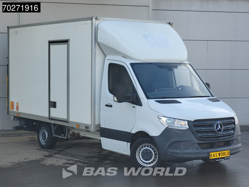 Mercedes-Benz Sprinter 314 CDI Automaat Laadklep Zijdeur Bakwagen Camera Airco Cruise Meubelbak Koffer Airco Cruise control - Фургон с закрытым кузовом: фото 5 Mercedes-Benz Sprinter 314 CDI Automaat Laadklep Zijdeur Bakwagen Camera Airco Cruise Meubelbak Koffer Airco Cruise control - Фургон с закрытым кузовом: фото 5