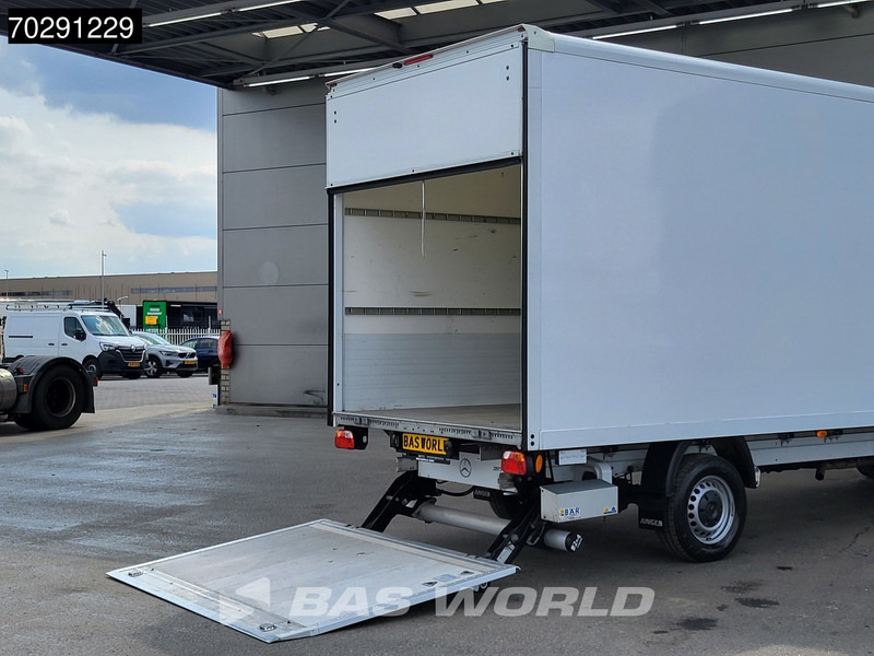 Mercedes-Benz Sprinter 317 CDI Automaat Bakwagen Laadklep Camera Airco Koffer Meubelbak 21m3 Airco - Фургон с закрытым кузовом: фото 3 Mercedes-Benz Sprinter 317 CDI Automaat Bakwagen Laadklep Camera Airco Koffer Meubelbak 21m3 Airco - Фургон с закрытым кузовом: фото 3