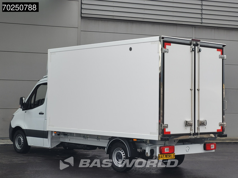 Mercedes-Benz Sprinter 317 CDI Koelwagen Thermo King V-300max 230V stekker Bakwagen Koel Kühlwagen 16m3 Airco Cruise control - Фургон-рефрижератор: фото 3 Mercedes-Benz Sprinter 317 CDI Koelwagen Thermo King V-300max 230V stekker Bakwagen Koel Kühlwagen 16m3 Airco Cruise control - Фургон-рефрижератор: фото 3