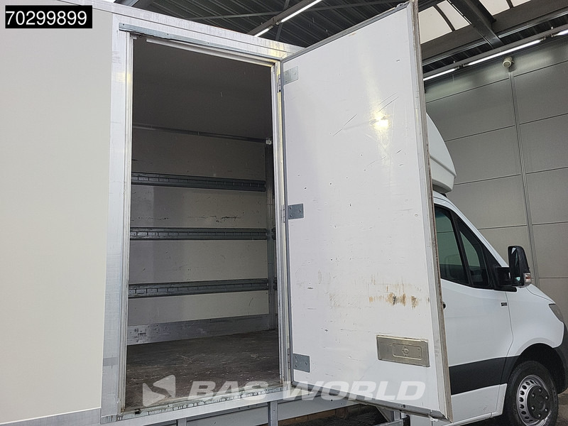 Фургон с закрытым кузовом Mercedes-Benz Sprinter 514 CDI Laadklep Automaat Zijdeur Dubbellucht Bakwagen Airco Cruise MBUX CarPlay D'Hollandia Euro6 Meubelbak Koffer Airco Cruise: фото 8 Фургон с закрытым кузовом Mercedes-Benz Sprinter 514 CDI Laadklep Automaat Zijdeur Dubbellucht Bakwagen Airco Cruise MBUX CarPlay D'Hollandia Euro6 Meubelbak Koffer Airco Cruise: фото 8