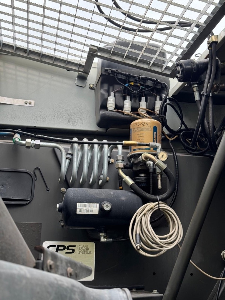 Кормоуборочный комбайн Claas Jaguar 950 Allrad + Claas Orbis 750: фото 15 Кормоуборочный комбайн Claas Jaguar 950 Allrad + Claas Orbis 750: фото 15