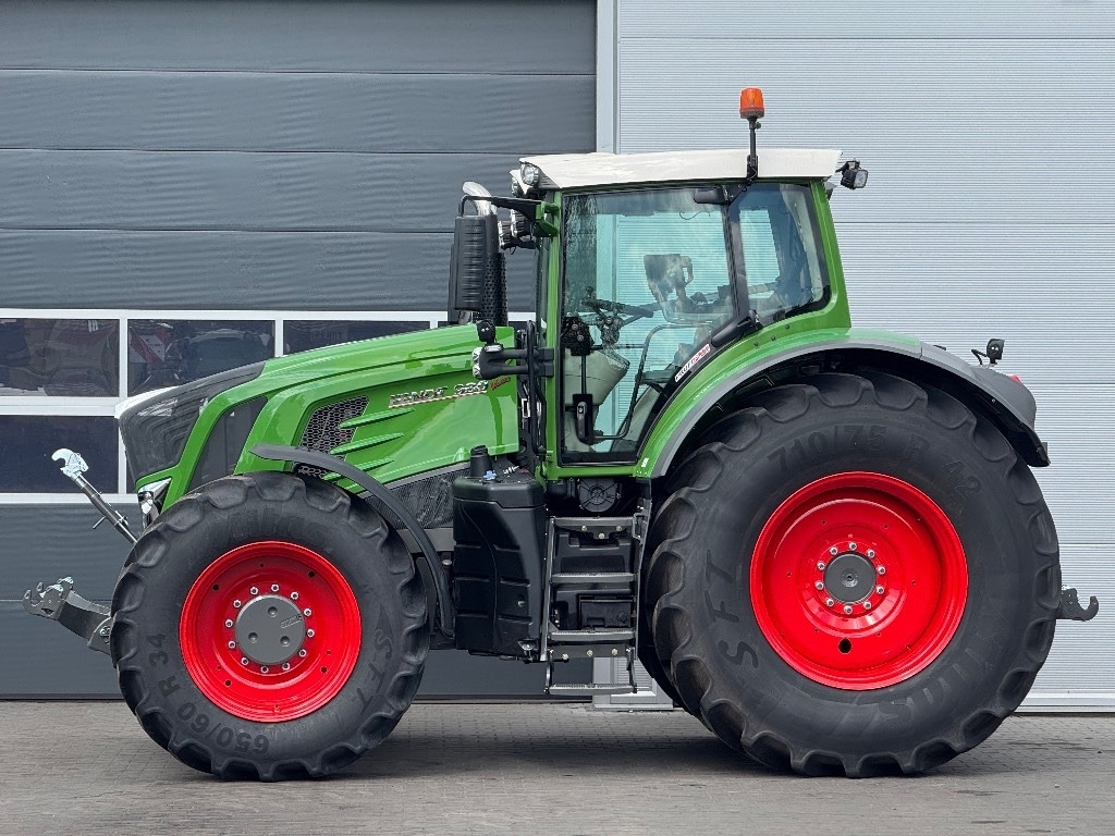 Fendt 930 Vario S4 Profi Plus - Трактор: фото 3 Fendt 930 Vario S4 Profi Plus - Трактор: фото 3
