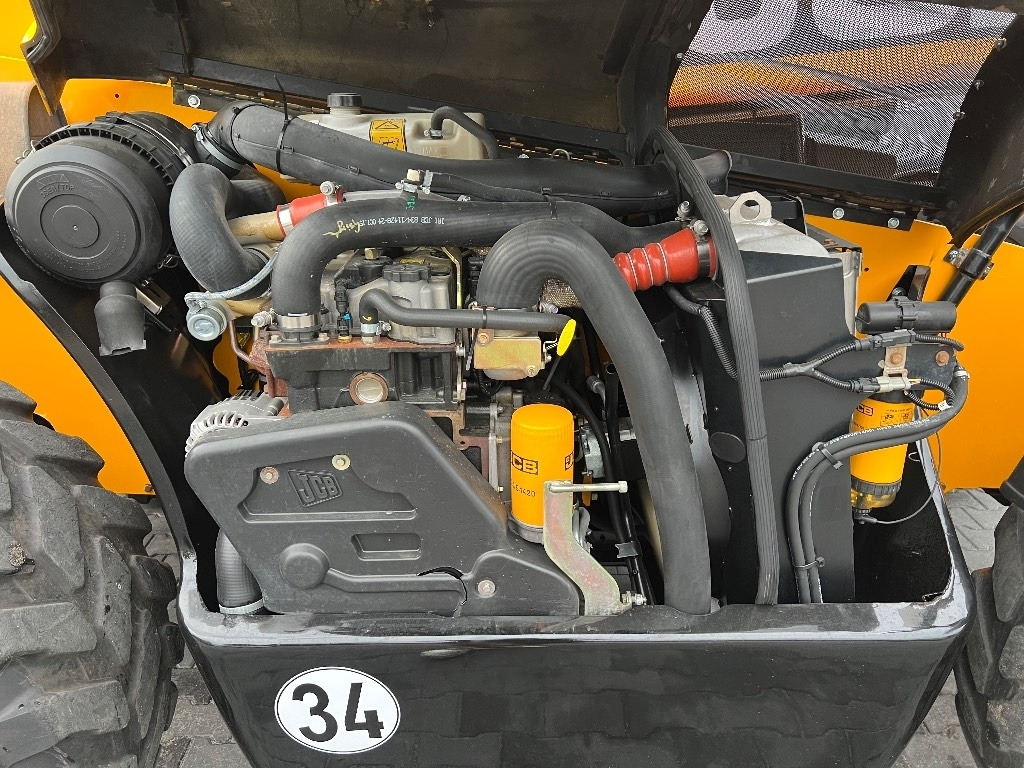 Телескопический погрузчик JCB 541-70 Agri Plus: фото 9