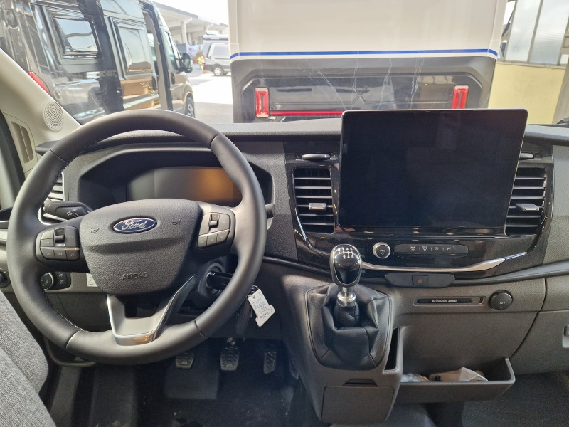 Новый Полуинтегрированный автодом Chausson 640 First Line Ford: фото 6