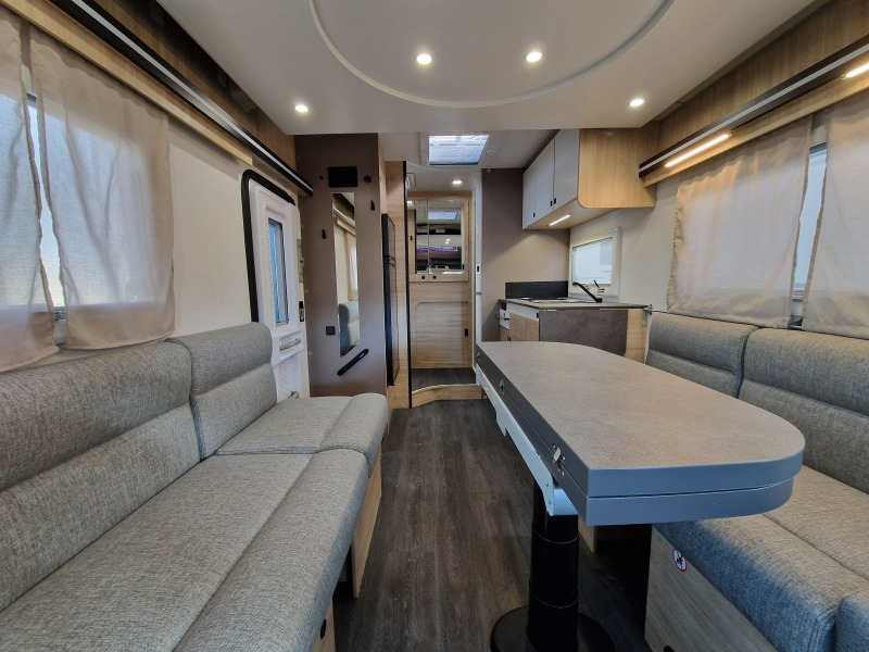 Новый Полуинтегрированный автодом Chausson 640 First Line Ford: фото 12