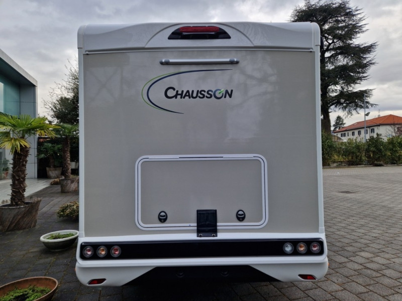 Chausson 788 Titanium Ultimate Ford M24 - Полуинтегрированный автодом: фото 3 Chausson 788 Titanium Ultimate Ford M24 - Полуинтегрированный автодом: фото 3