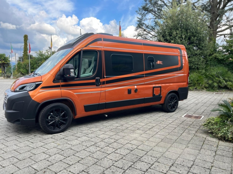 Laika Kosmo 60 Supremo Camper Van - Кастенваген: фото 3 Laika Kosmo 60 Supremo Camper Van - Кастенваген: фото 3