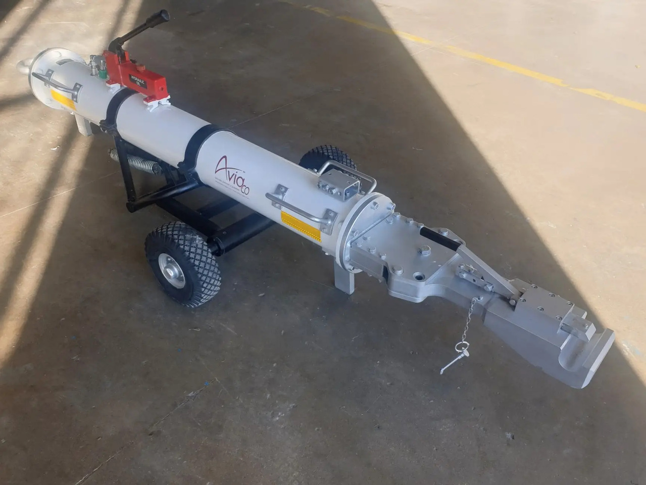 HYDRO TOWUNIV-4S - Аэродромная техника: фото 3 HYDRO TOWUNIV-4S - Аэродромная техника: фото 3