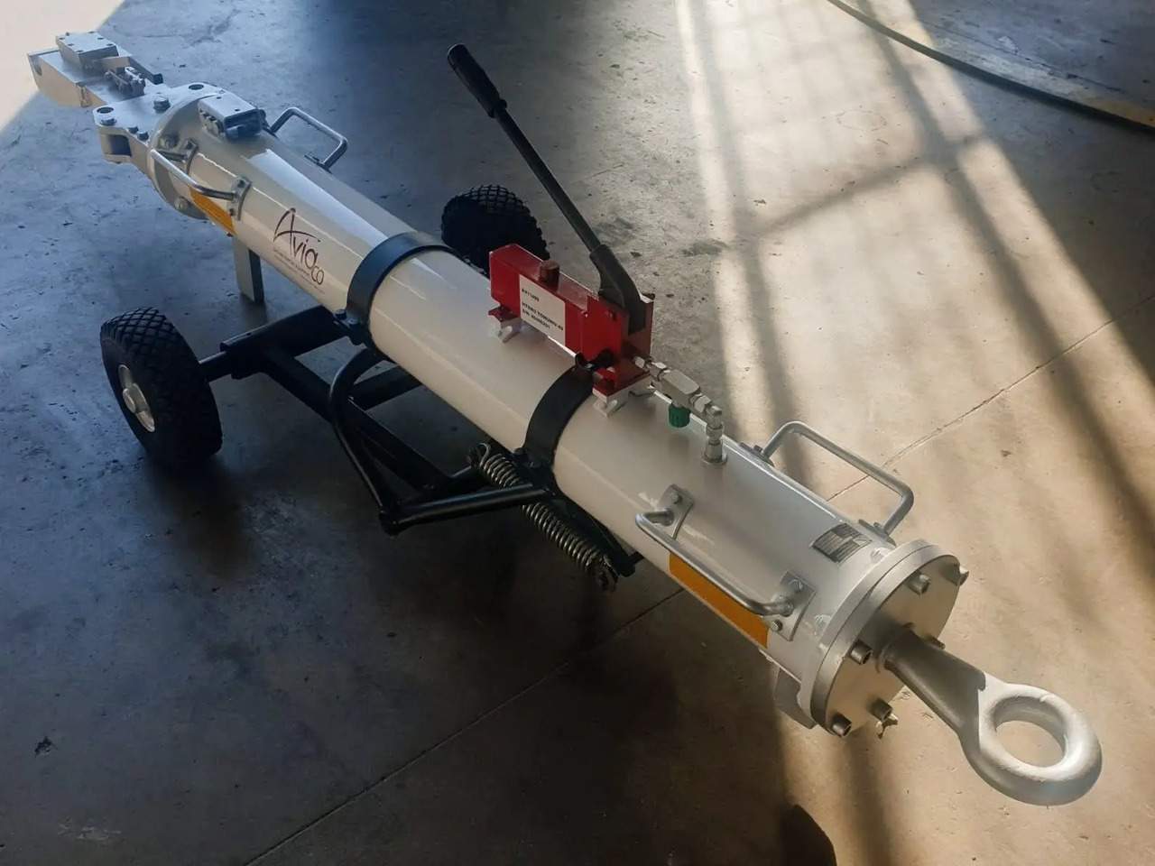 HYDRO TOWUNIV-4S - Аэродромная техника: фото 2 HYDRO TOWUNIV-4S - Аэродромная техника: фото 2