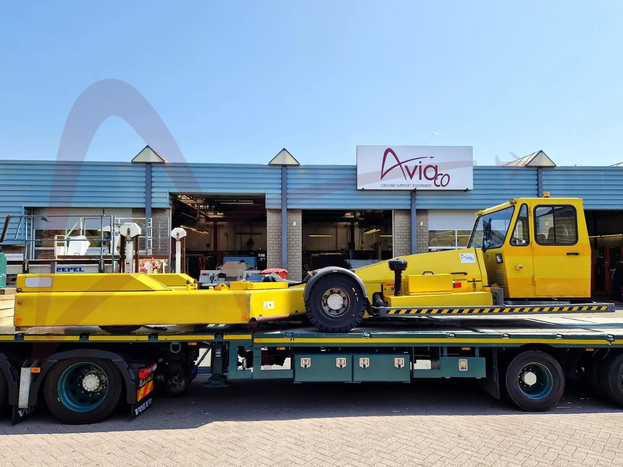 KALMAR TBL180 - Аэродромный тягач: фото 1 KALMAR TBL180 - Аэродромный тягач: фото 1