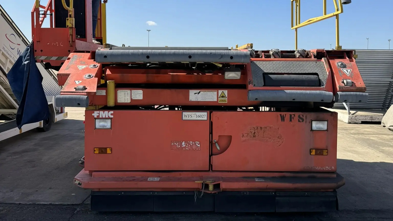 - Перегружатель контейнеров и паллет: фото 1 - Перегружатель контейнеров и паллет: фото 1